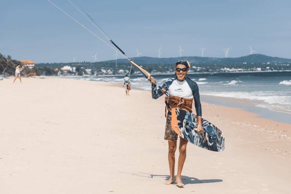 Mui Ne stands out with its harmony of blue sea, golden sand dunes, and the slow-paced rhythm of traditional fishing villages (Source: Pexels)